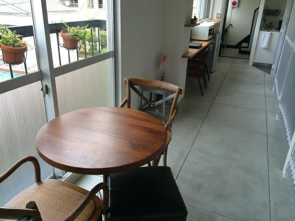 Route - Cafe And Petit Hostel Nagasaki Ngoại thất bức ảnh